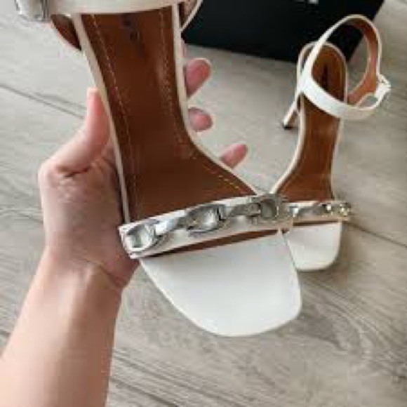 AUTHENTIC Coach white leather open toe Vintage sandals - Picture 4 of 4